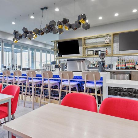 Home2 Suites By Hilton Paris Bagian luar foto